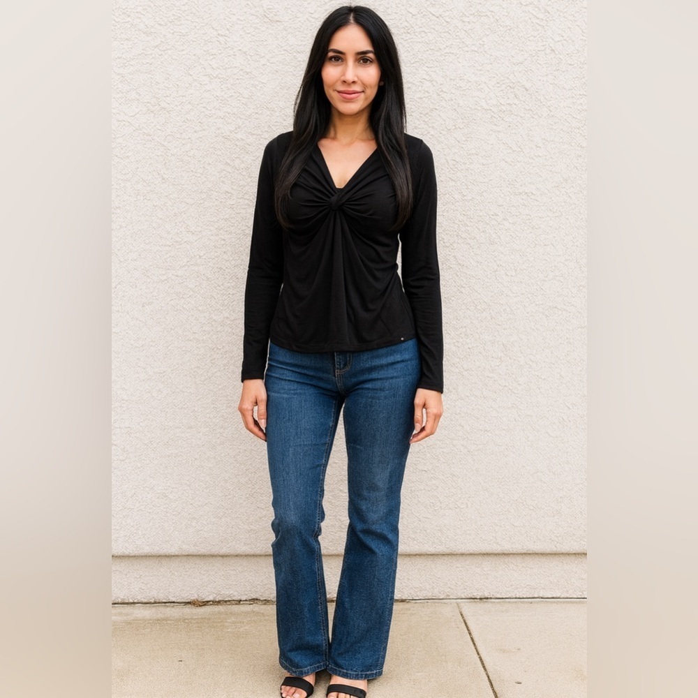 fabletics black long sleeve front twist blouse size small